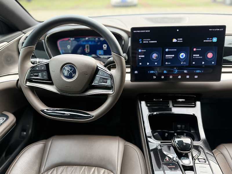 BYD Han 2023 car image #7