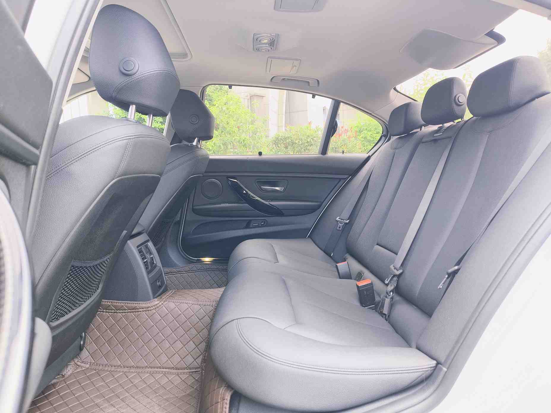 BMW 3 Series 2017 car image #8