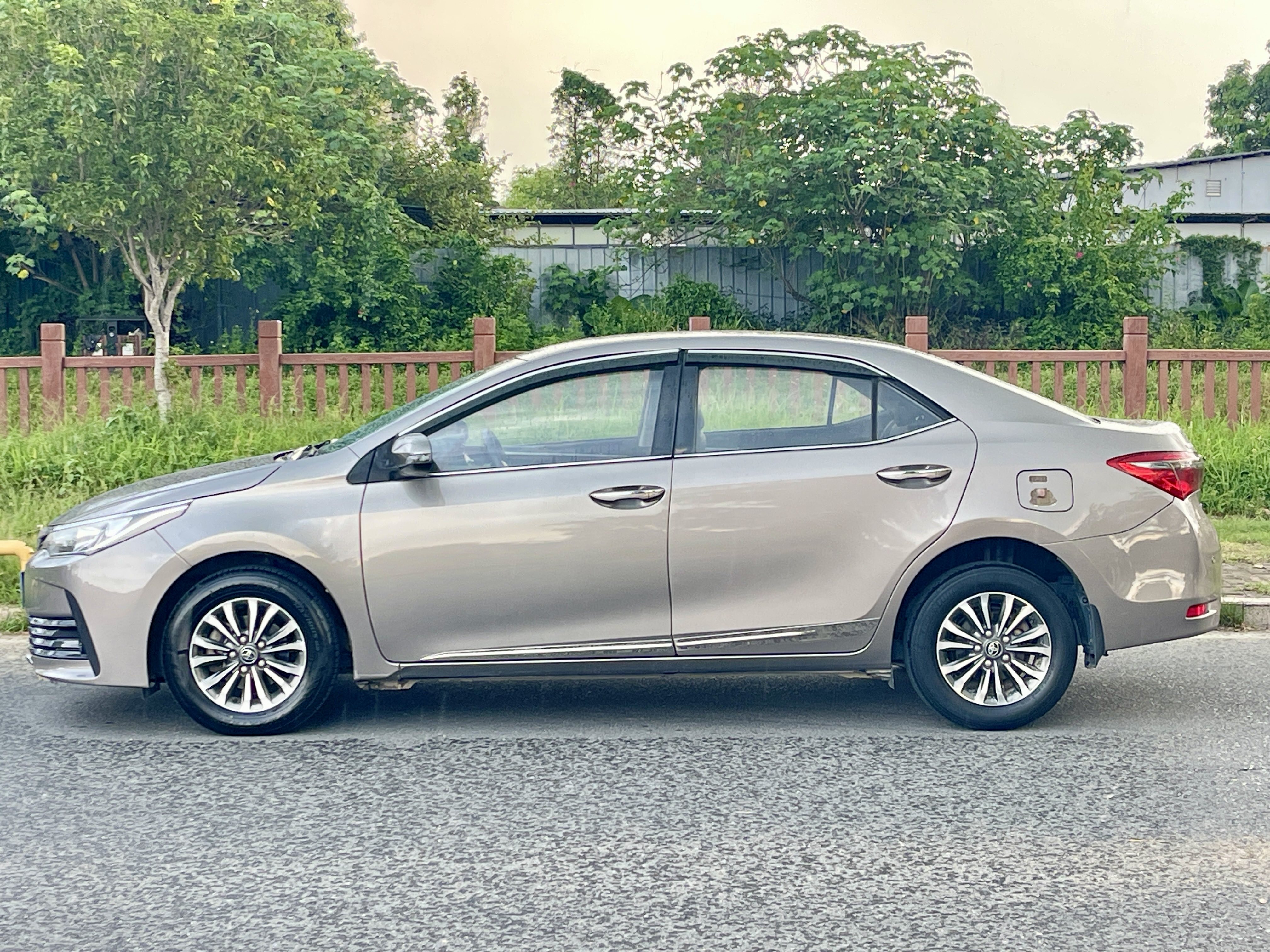 Toyota Corolla 2019 #10 Toyota Corolla 2019 car image #10