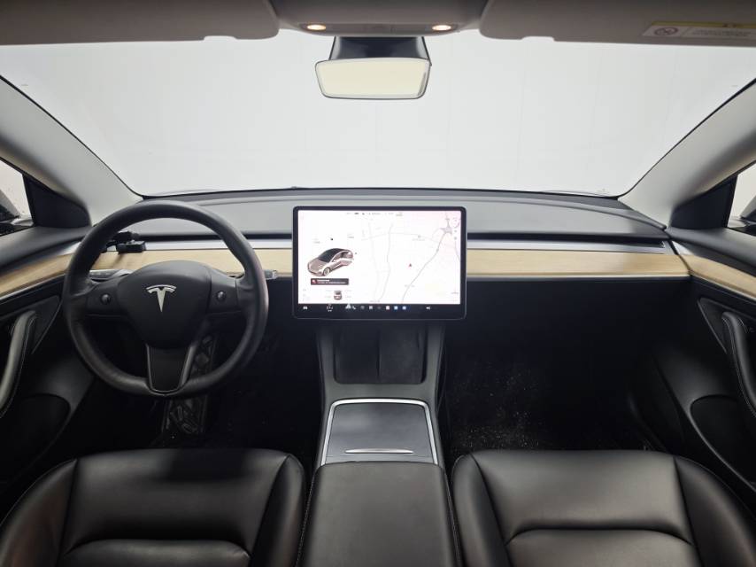 Tesla Model 3 2021 car image #11
