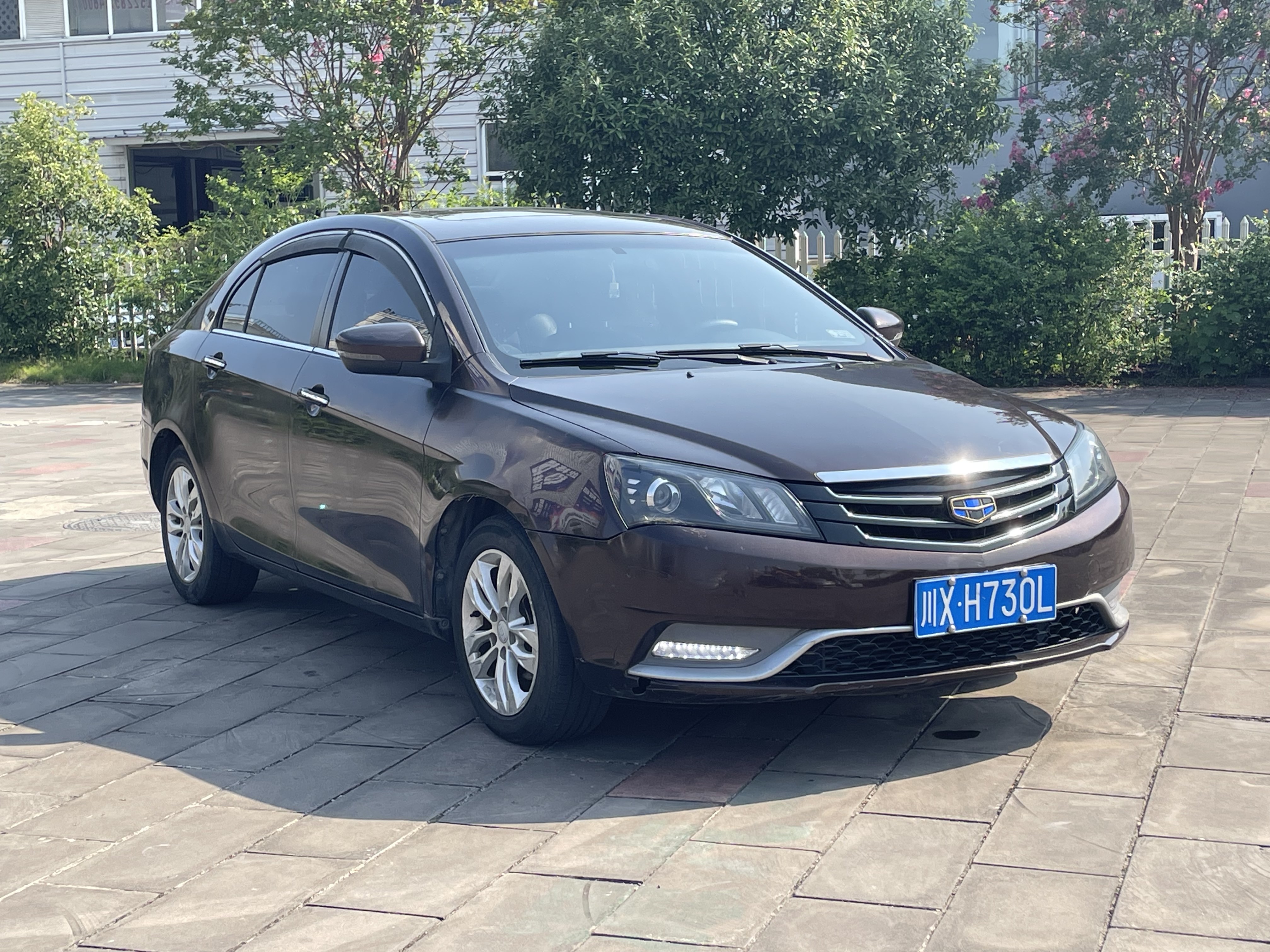GEELY Emgrand 2015 #5 GEELY Emgrand 2015 car image #5