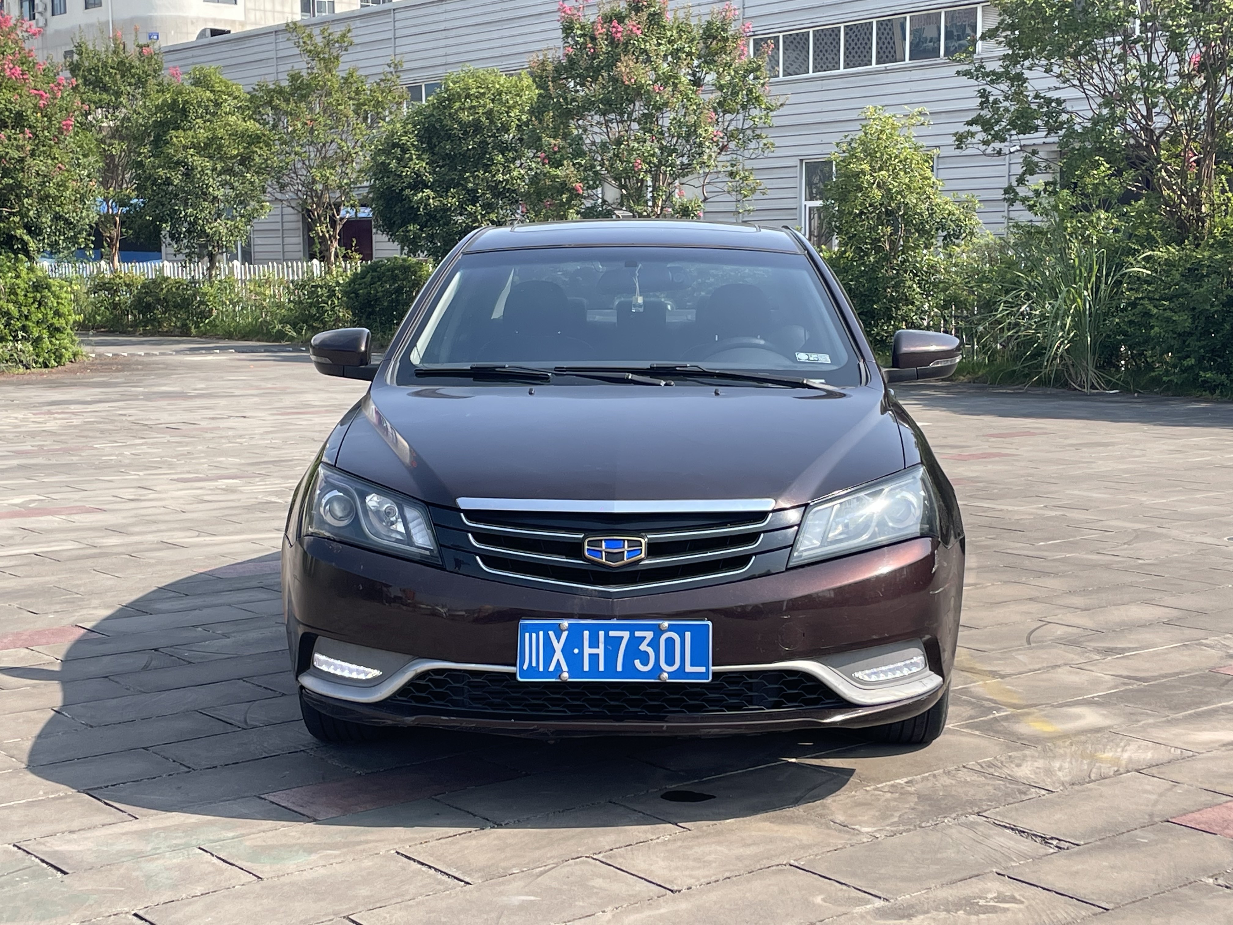 GEELY Emgrand 2015 #4 GEELY Emgrand 2015 car image #4