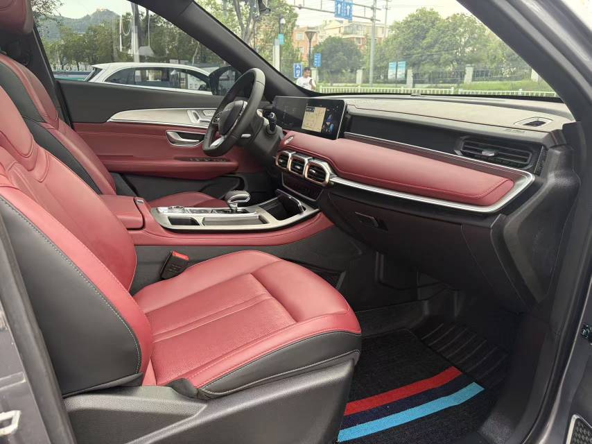 Jetour X70 PLUS 2025 #9 Jetour X70 PLUS 2025 car image #9