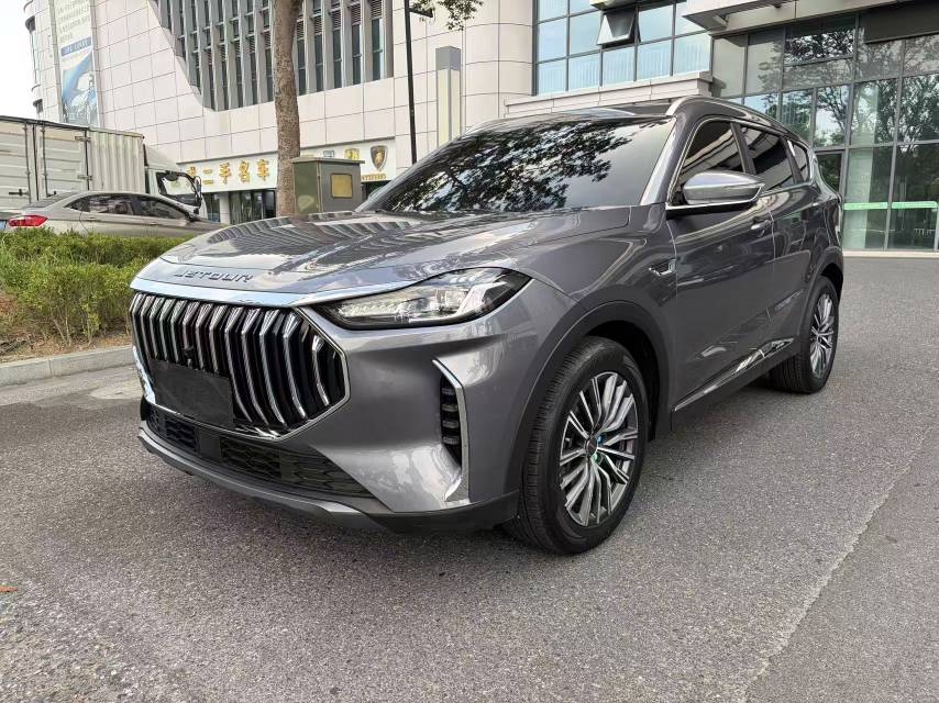 Jetour X70 PLUS 2025 #2 Jetour X70 PLUS 2025 car image #2
