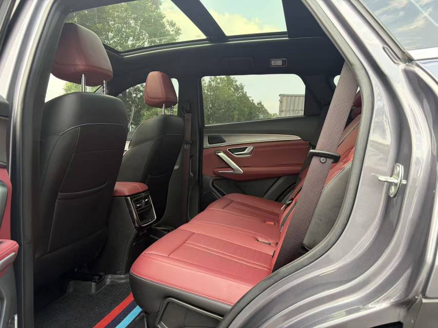 Jetour X70 PLUS 2025 #8 Jetour X70 PLUS 2025 car image #8