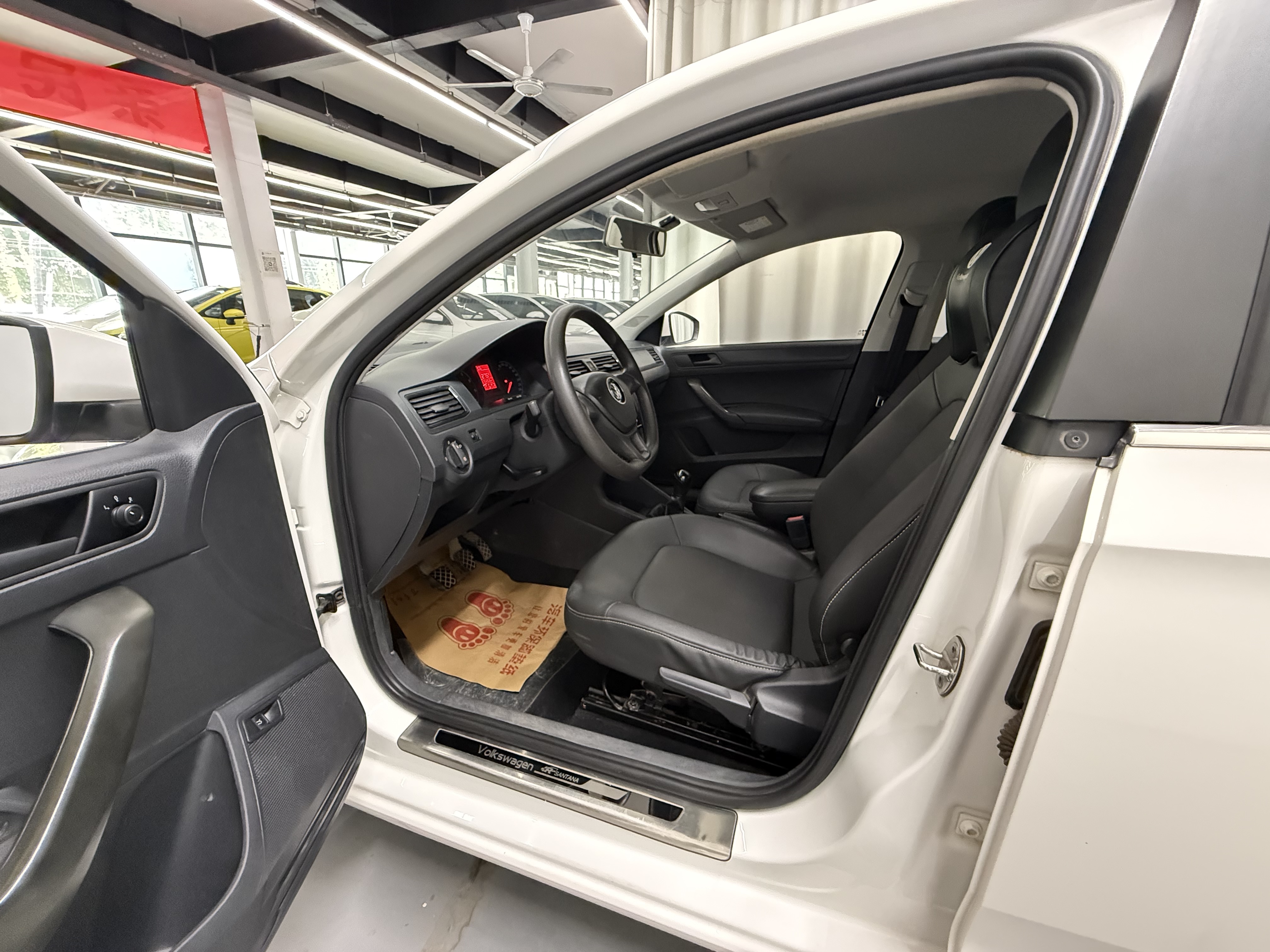 Volkswagen Santana 2017 car image #6