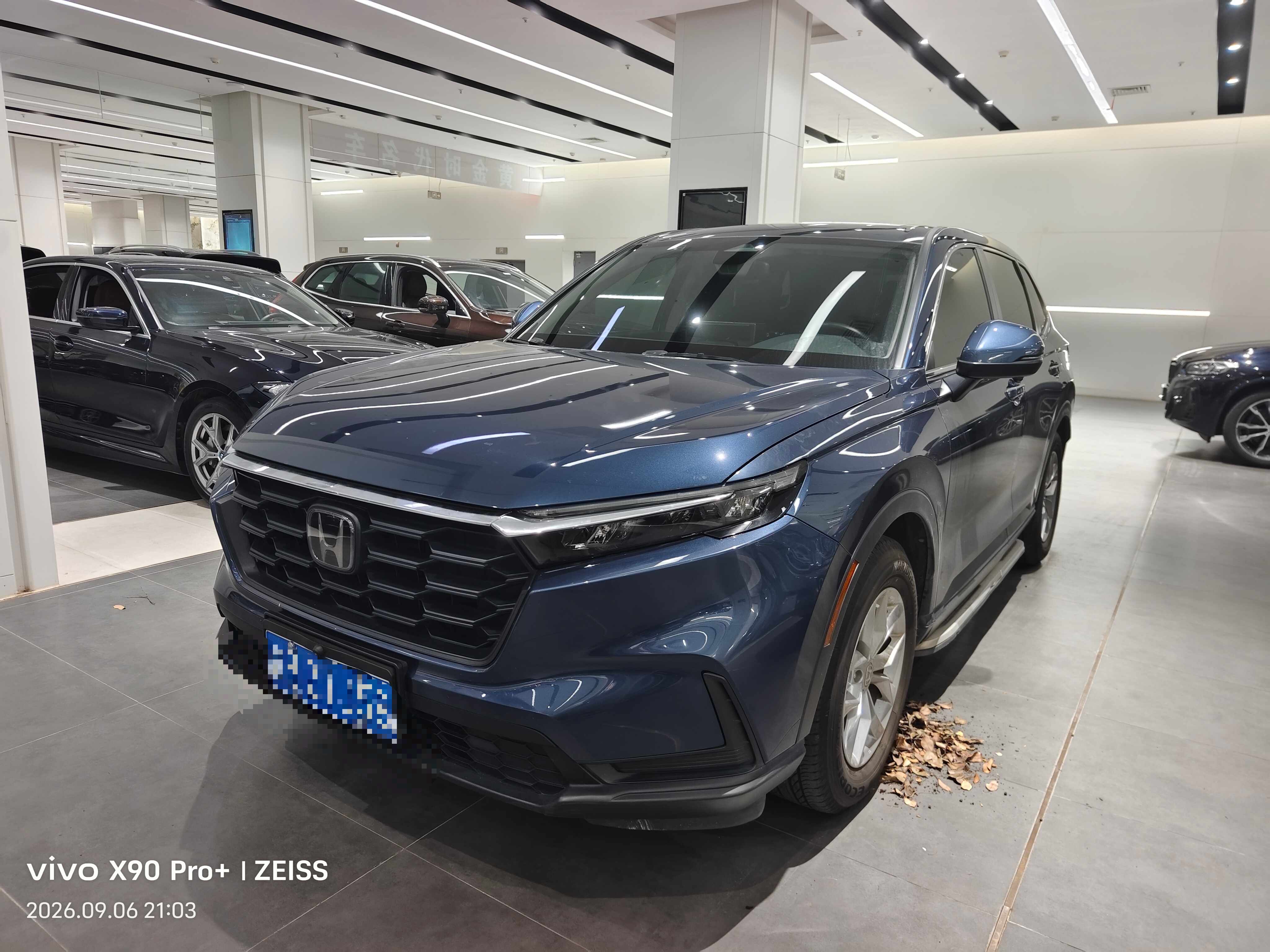 2023 car image #2