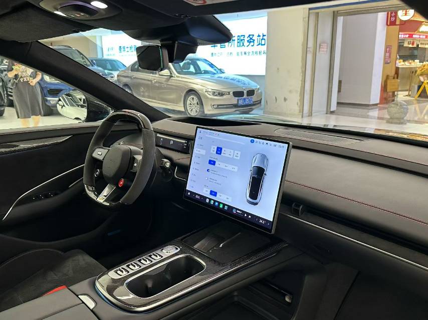 MI SU7 Ultra 2025 #5 MI SU7 Ultra 2025 car image #5
