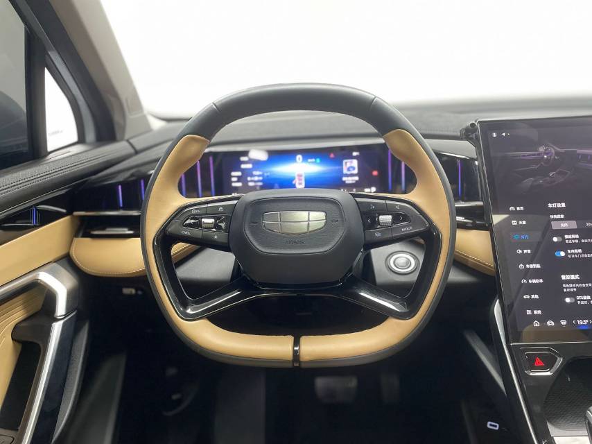 GEELY Boyue L 2023 car image #11