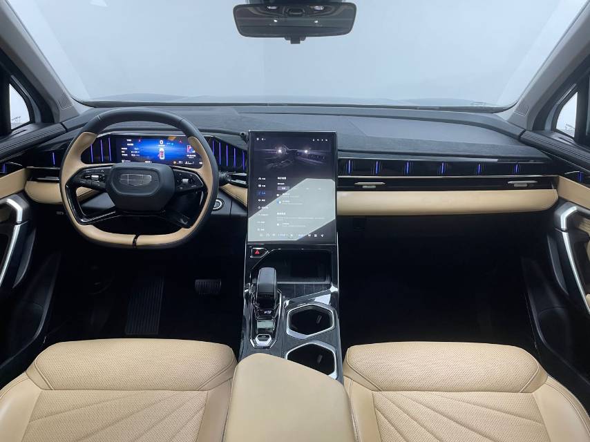 GEELY Boyue L 2023 car image #10