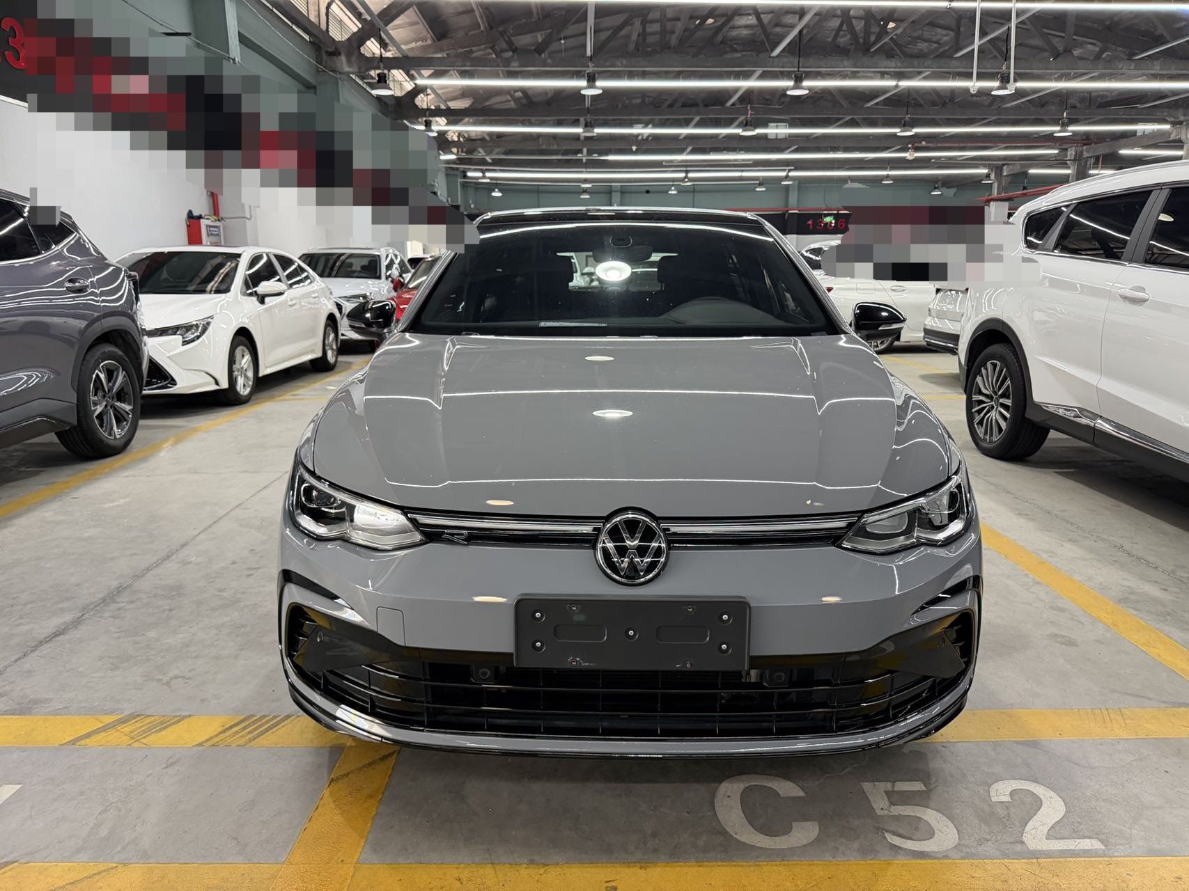Volkswagen Golf 2024 car image #4