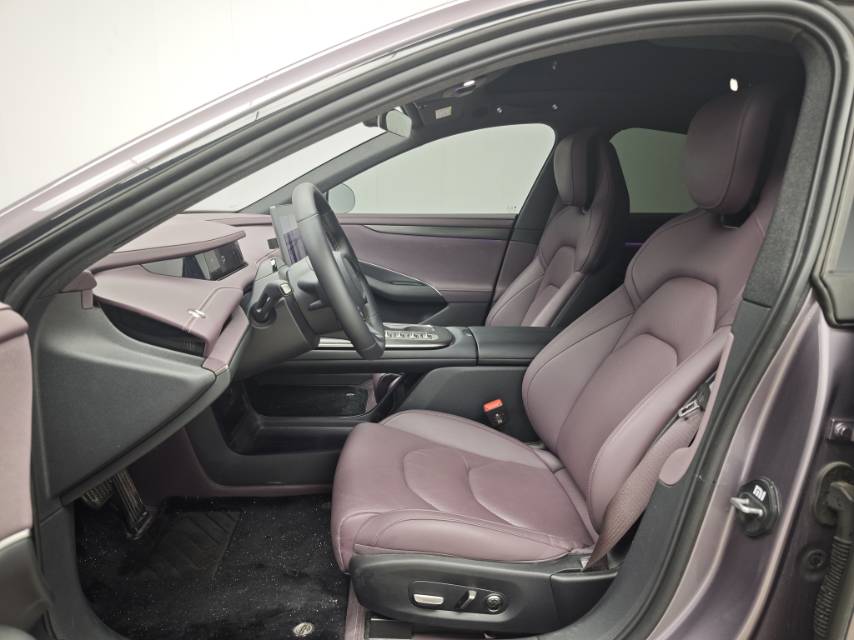 MI SU7 2025 car image #9