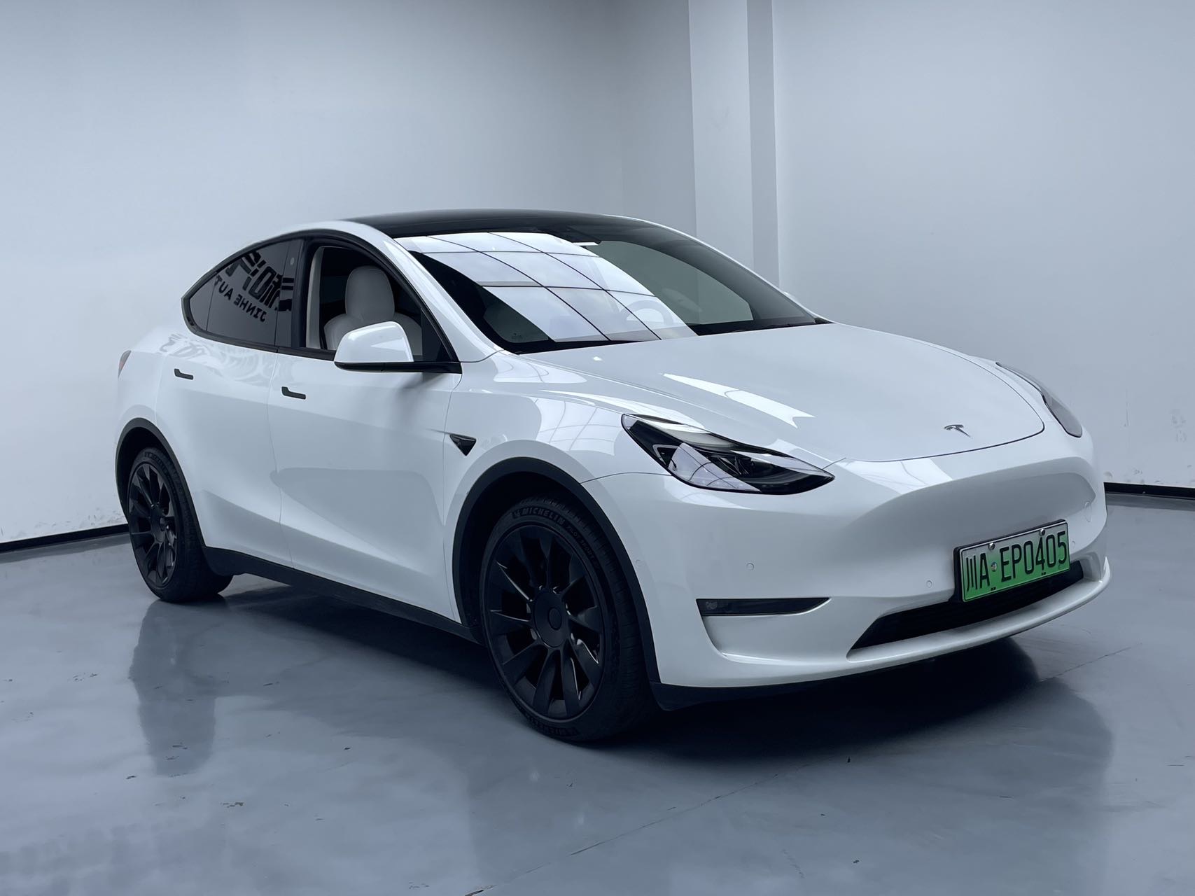 Tesla Model Y 2021 #5 Tesla Model Y 2021 car image #5