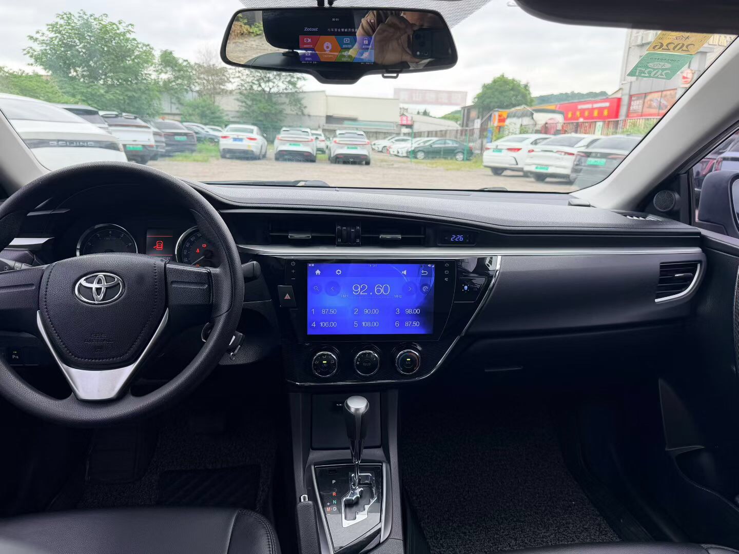 Toyota Corolla 2015 car image #6