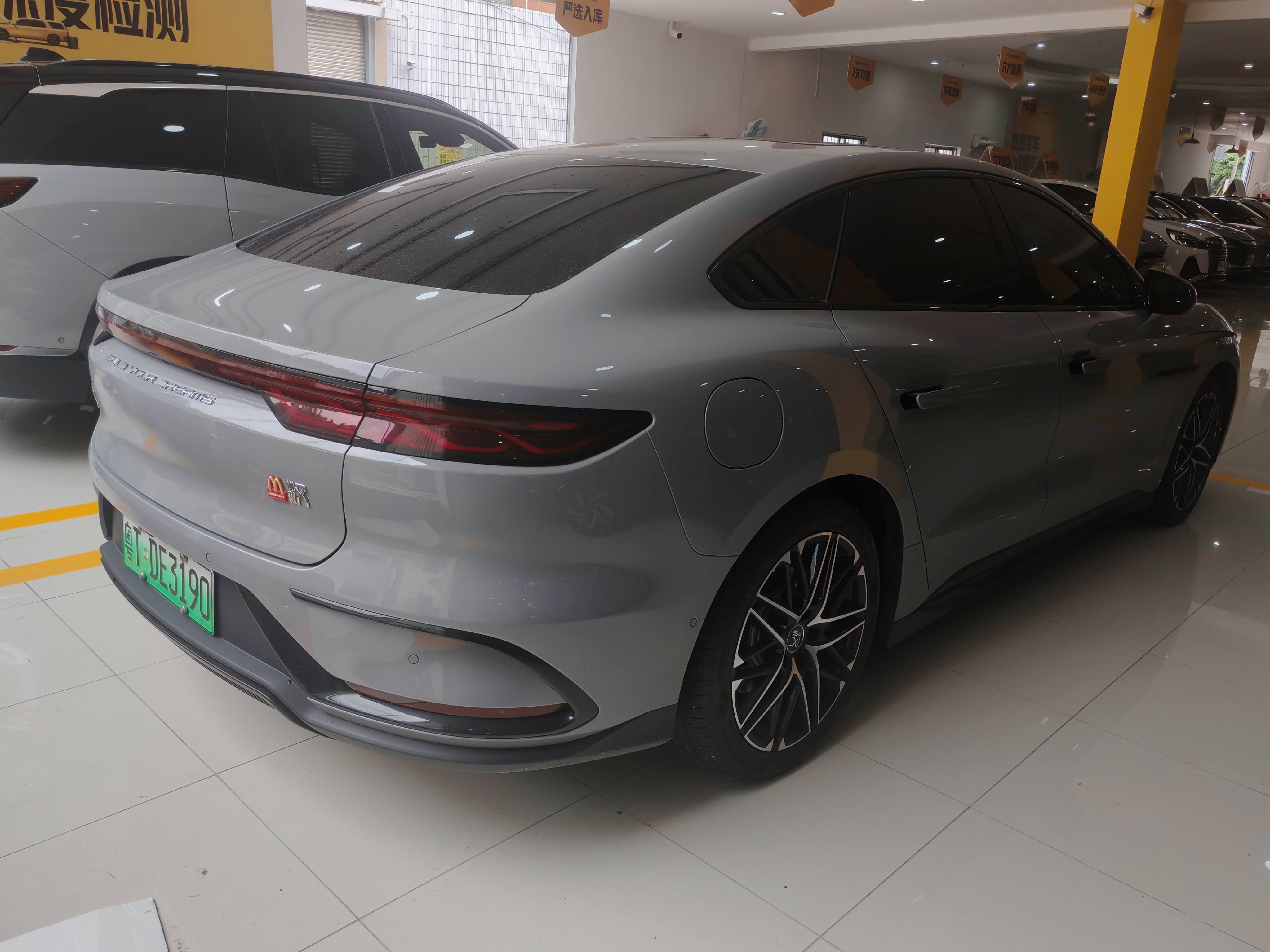 BYD Han 2025 car image #10