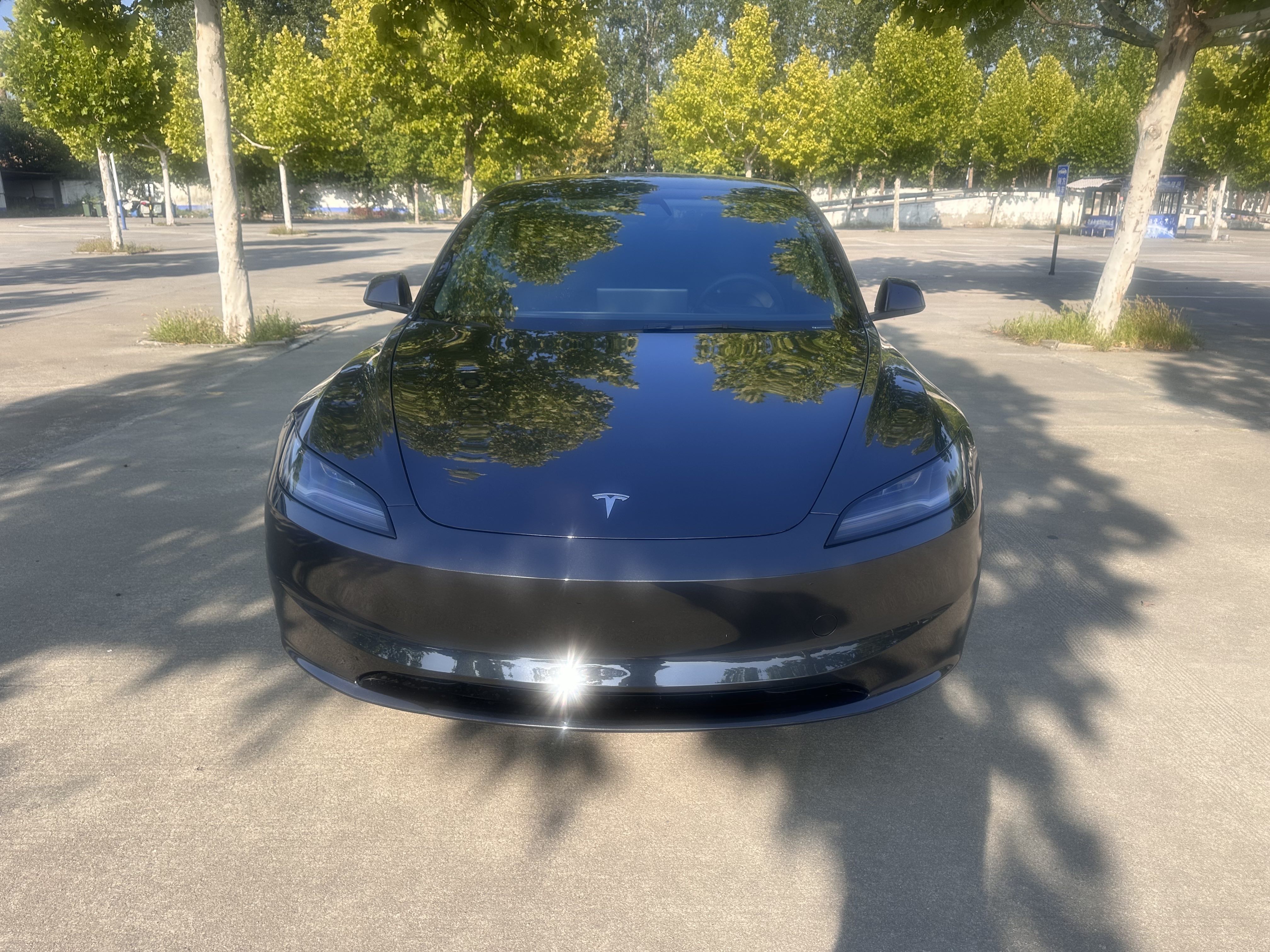 Tesla Model 3 2025 #2 Tesla Model 3 2025 car image #2