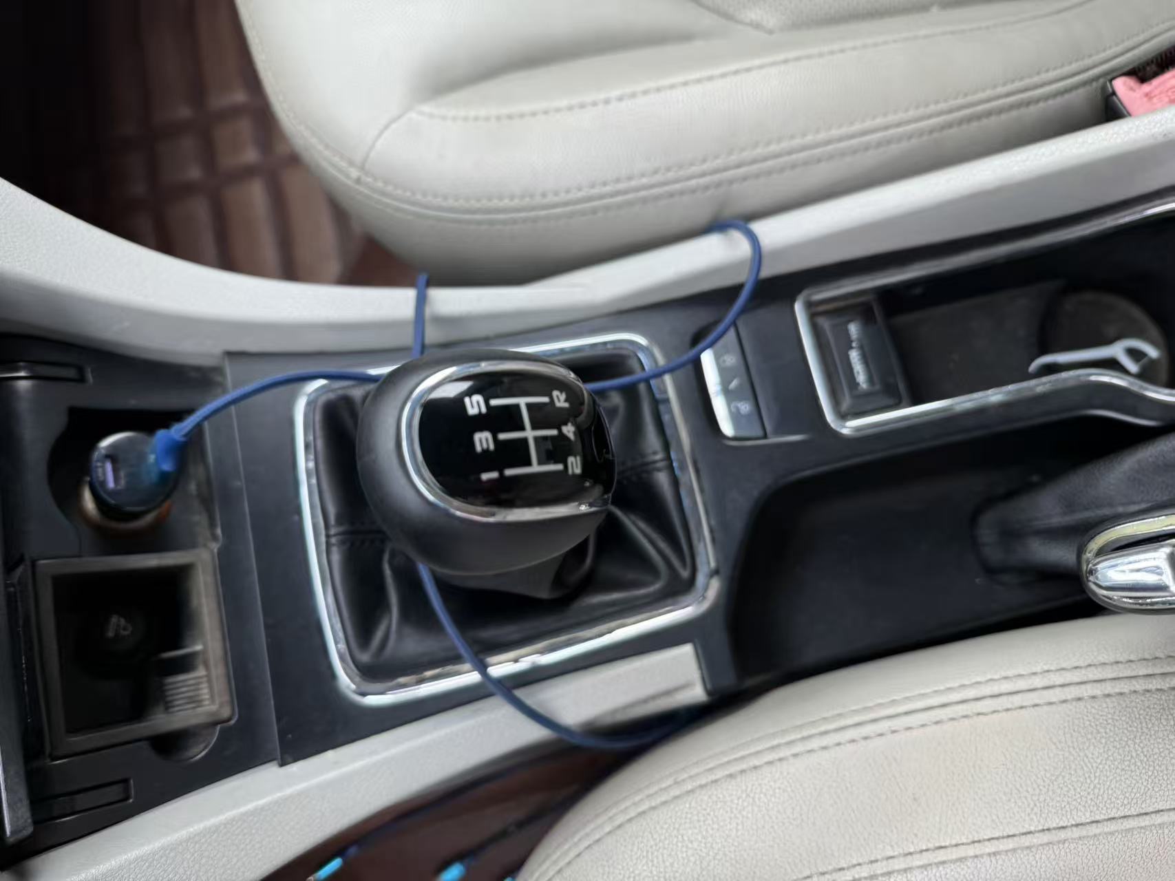 GEELY Emgrand 2014 #6 GEELY Emgrand 2014 car image #6