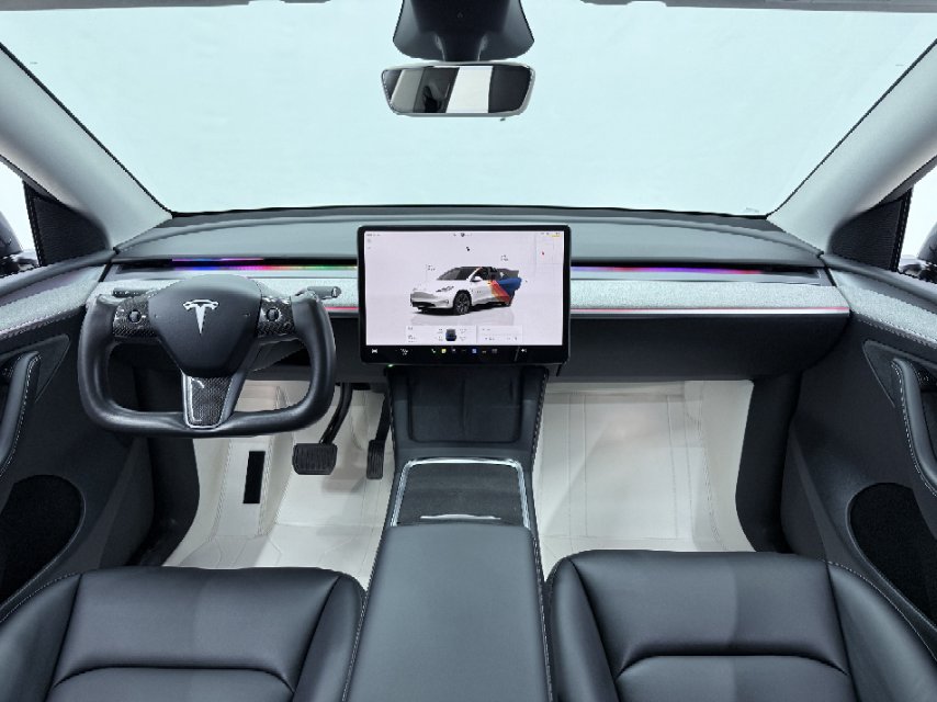 Tesla Model Y 2024 #5 Tesla Model Y 2024 car image #5