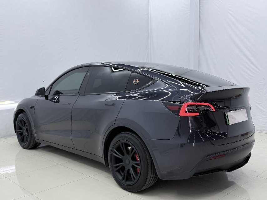 Tesla Model Y 2024 #10 Tesla Model Y 2024 car image #10