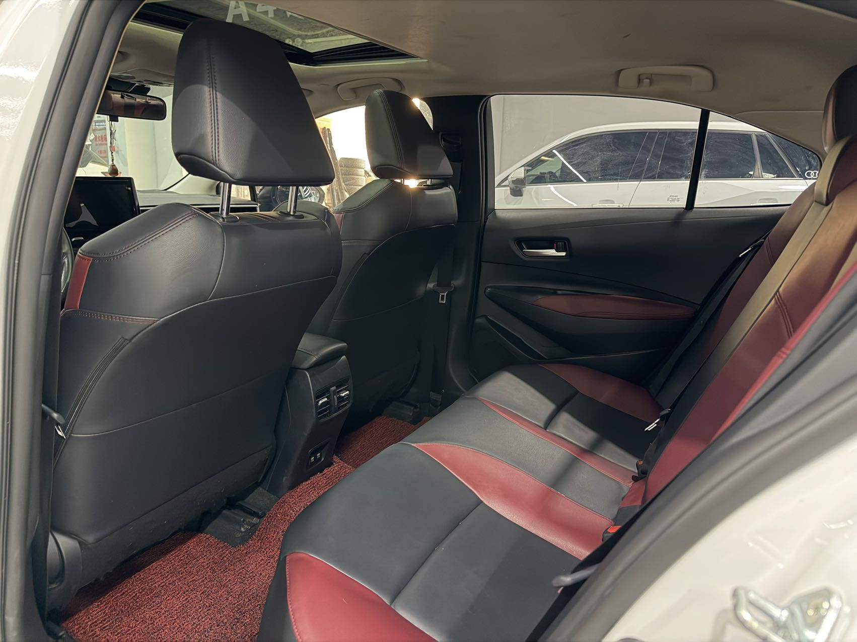 Toyota Corolla 2023 car image #8