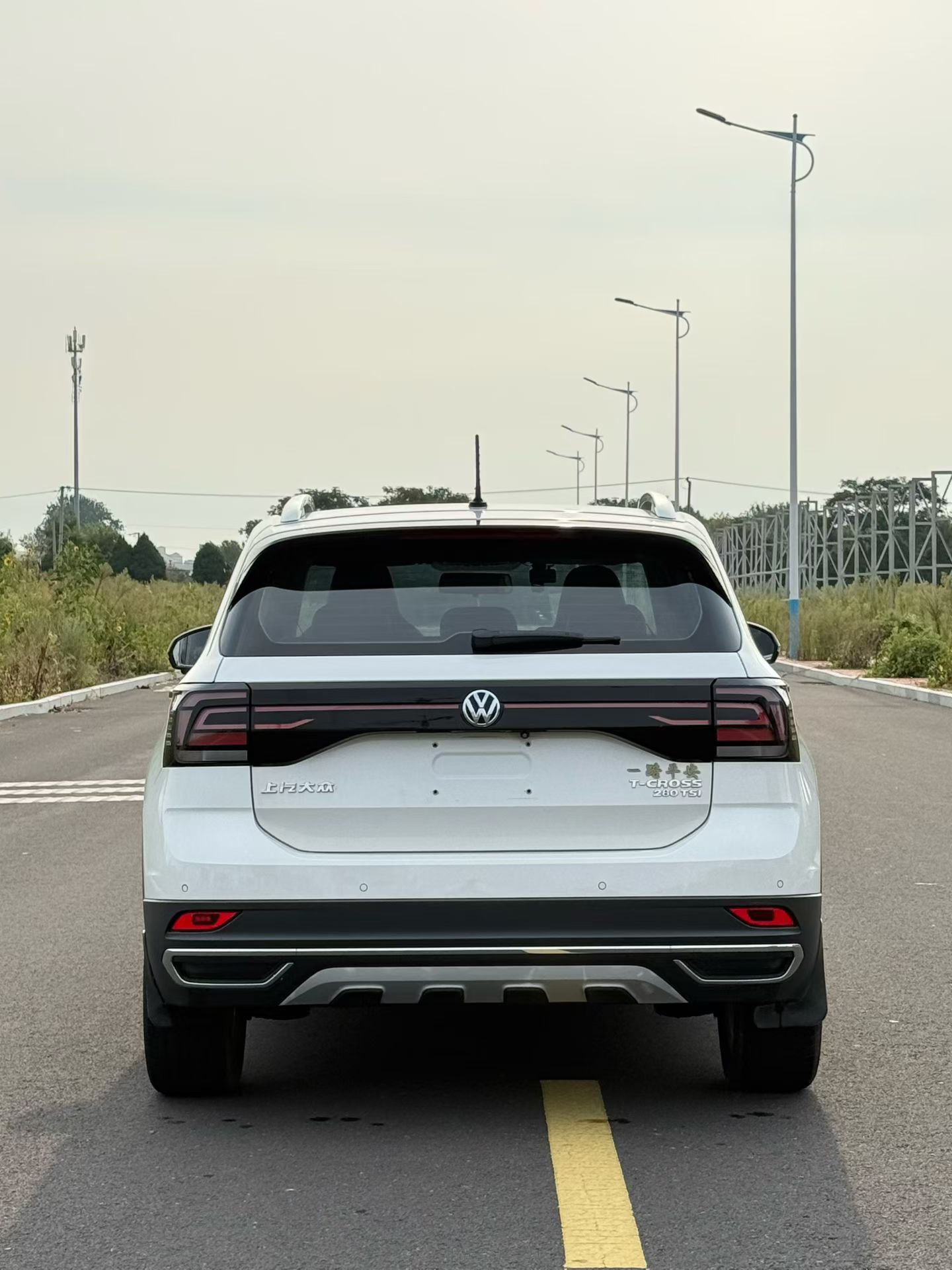 Volkswagen T-Cross 2019 car image #7