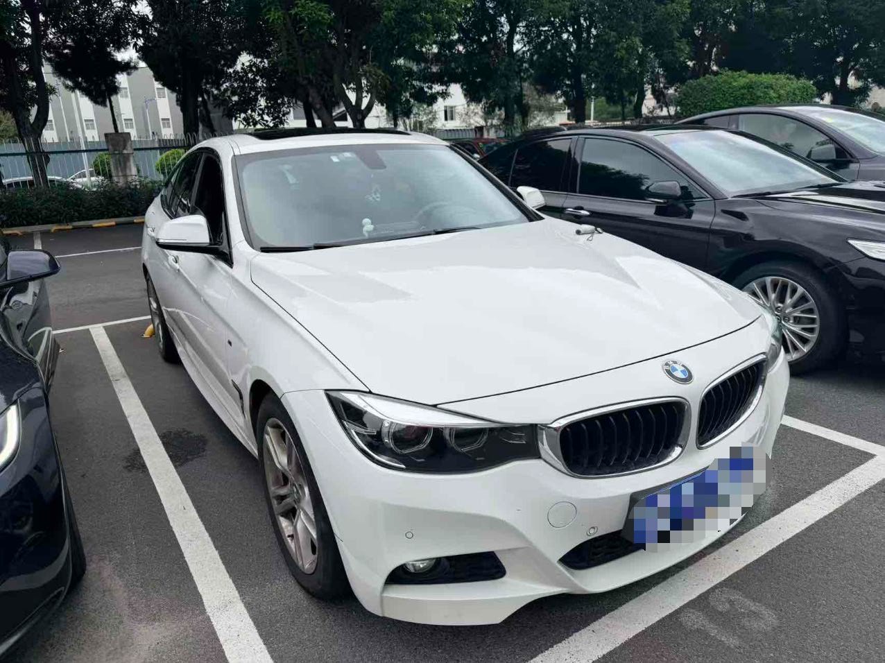 BMW 3 Series GT 2017 #4 BMW 3 Series GT 2017 car image #4
