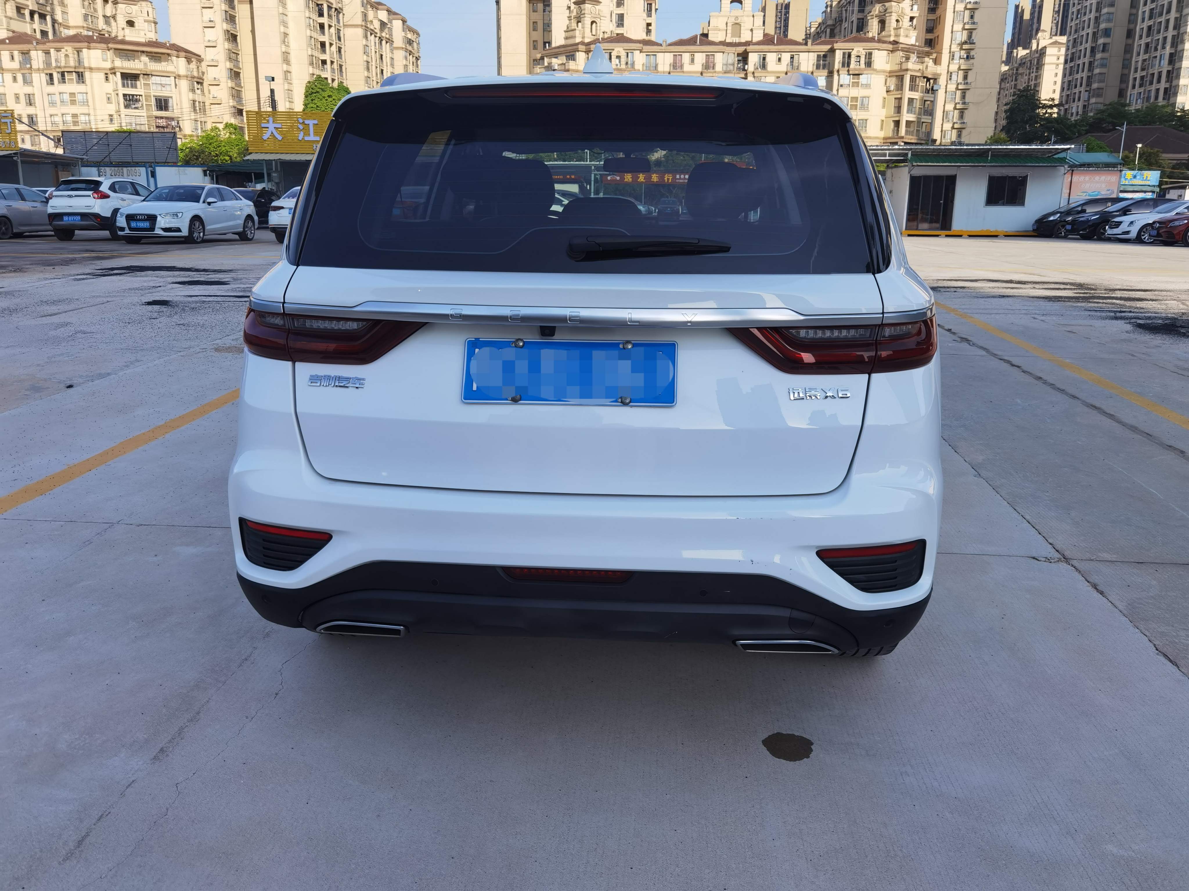 GEELY Vision X6 2020 immagine di auto #10