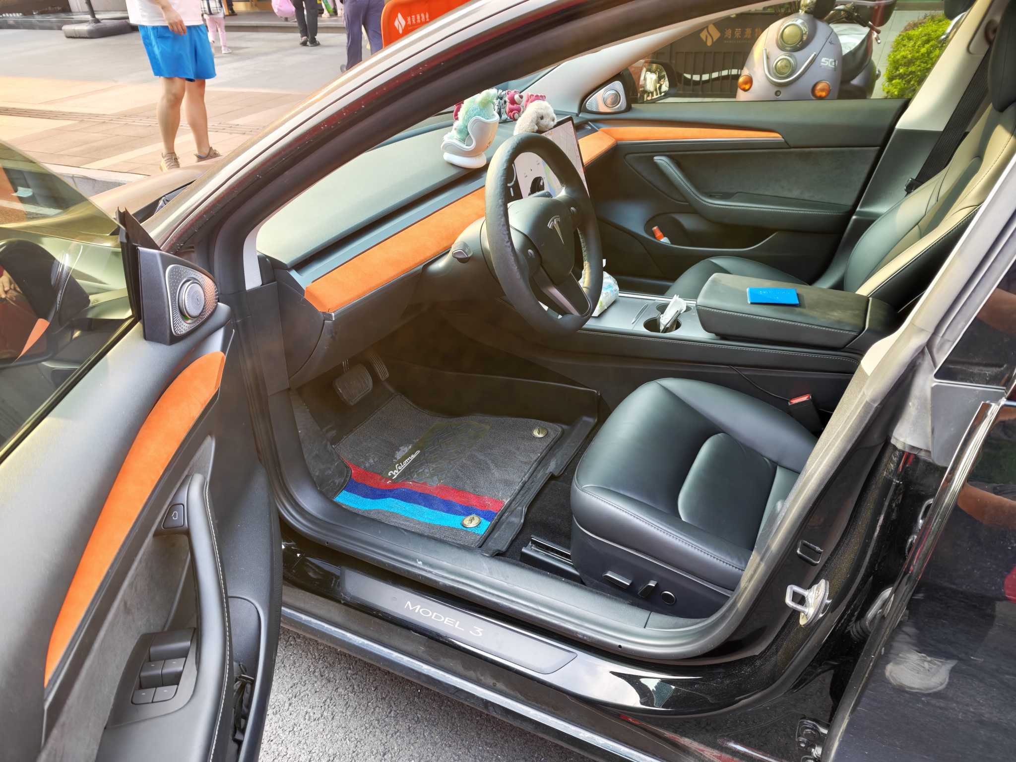 Tesla Model 3 2021 car image #4