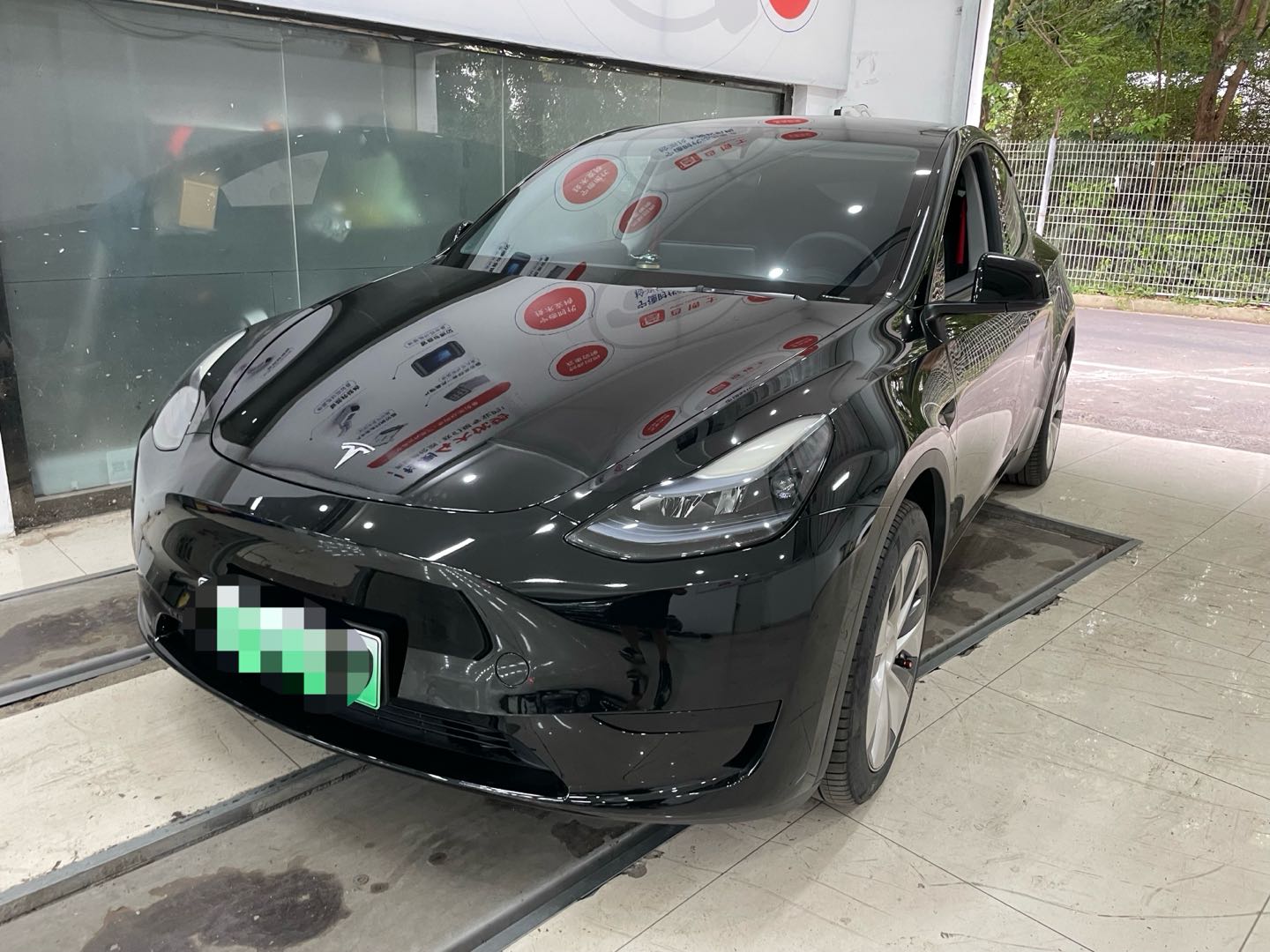 Tesla Model Y 2023 #2 Tesla Model Y 2023 car image #2