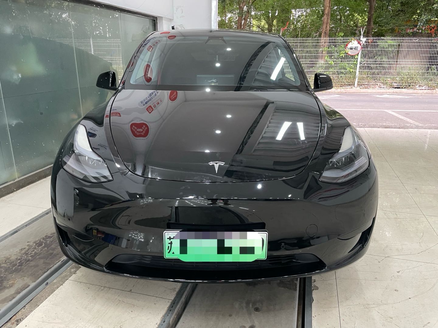 Tesla Model Y 2023 #4 Tesla Model Y 2023 car image #4