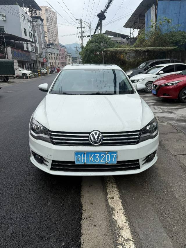 Volkswagen Bora 2014 car image #4