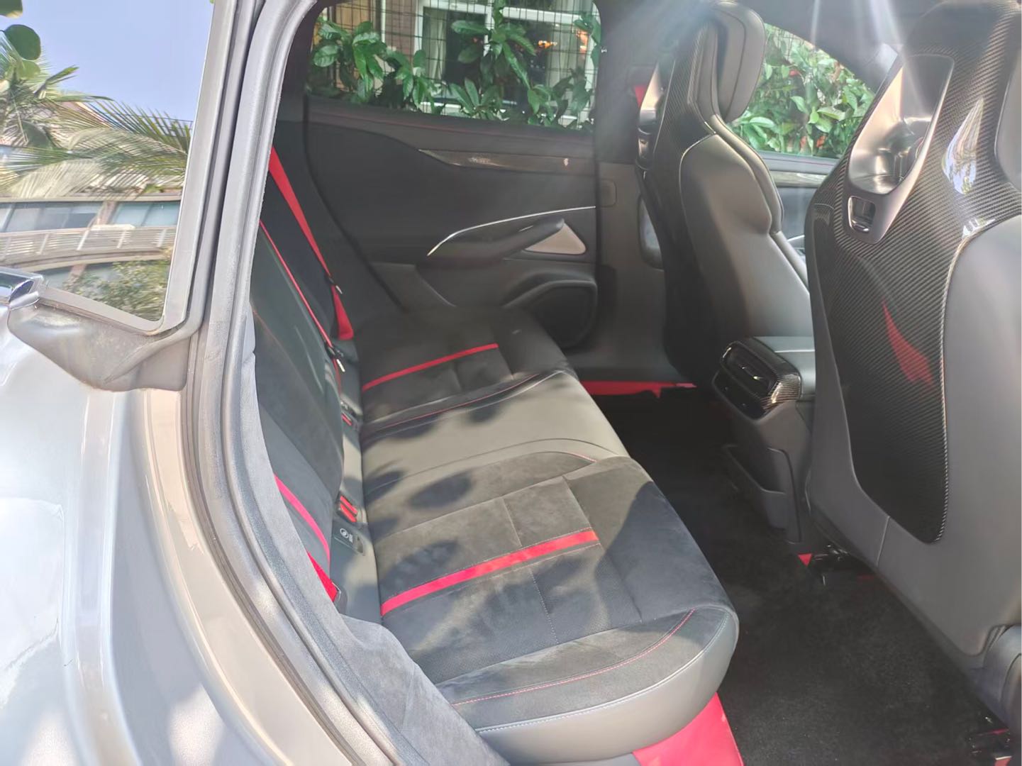 MI SU7 Ultra 2025 car image #11