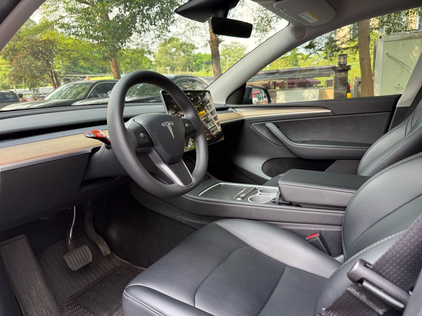 Tesla Model Y 2023 #7 Tesla Model Y 2023 car image #7
