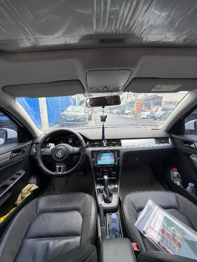 Volkswagen Bora 2014 car image #7