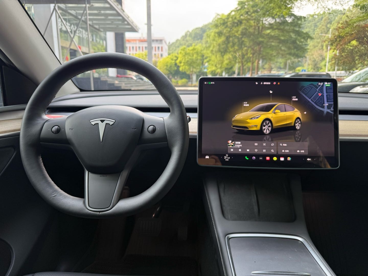 Tesla Model Y 2023 #9 Tesla Model Y 2023 car image #9