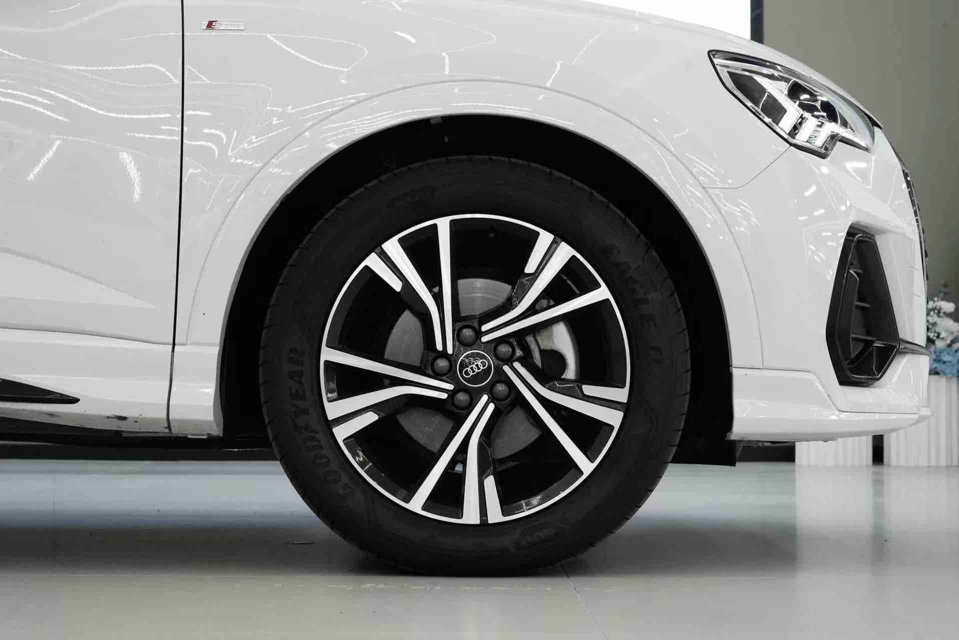 Audi Q3 Sportback 2023 car image #9