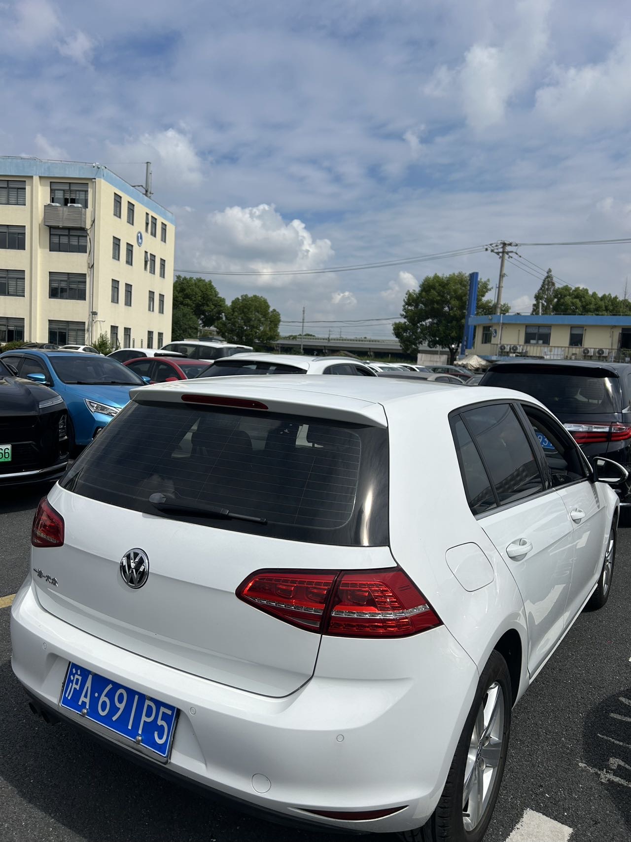 Volkswagen Golf 2015 car image #5