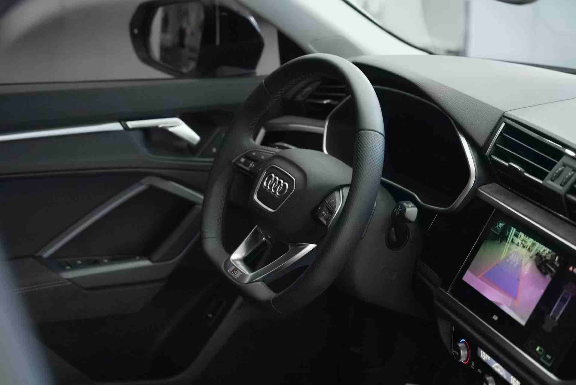 Audi Q3 Sportback 2023 car image #12