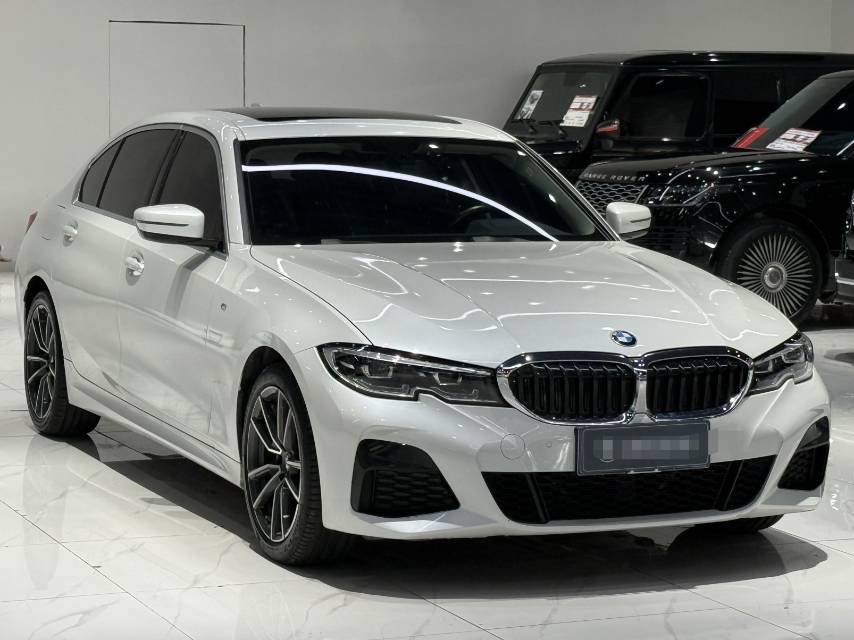 BMW 3 Series 2021 car image #5