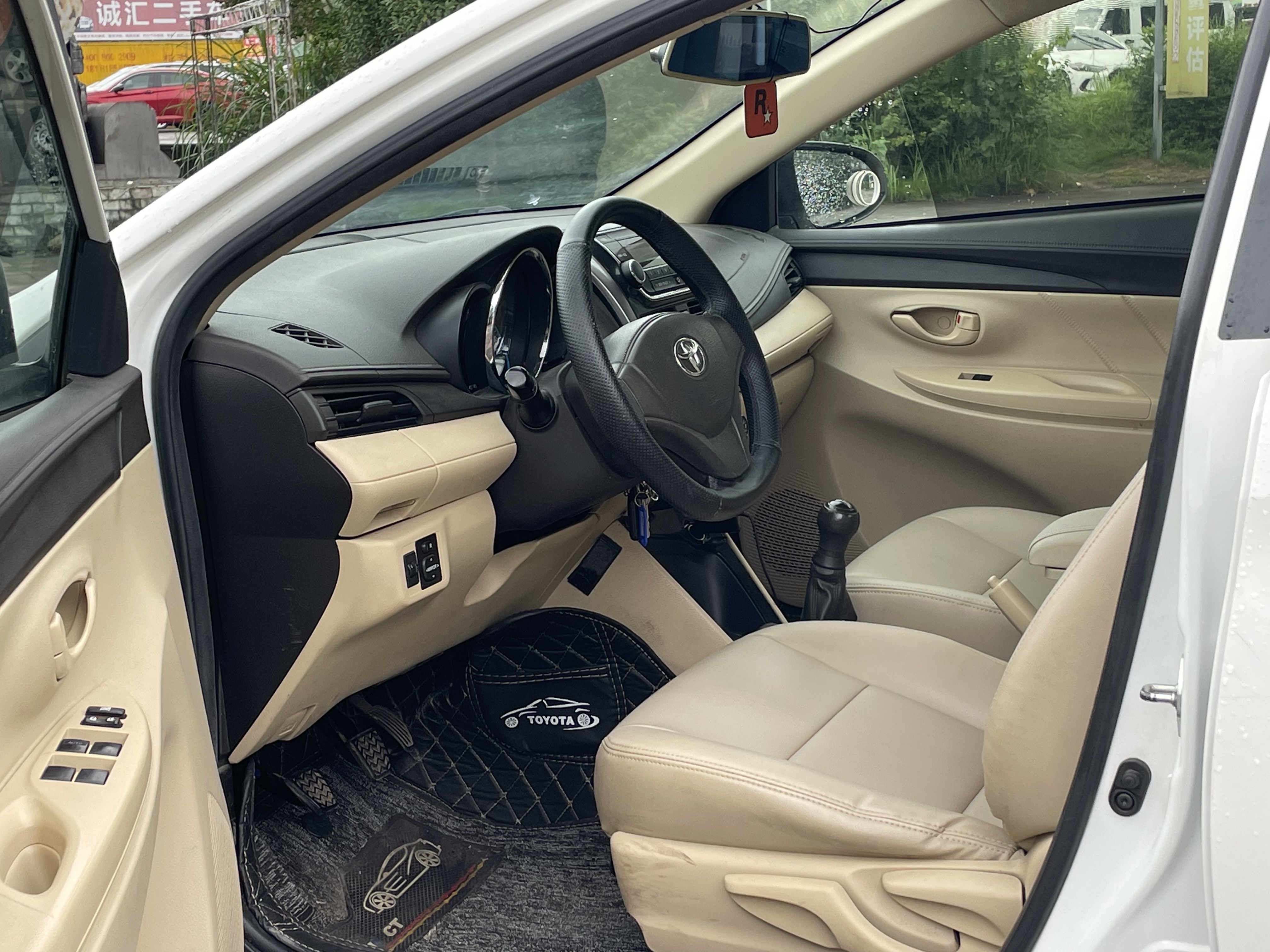 Toyota Vios 2016 car image #6