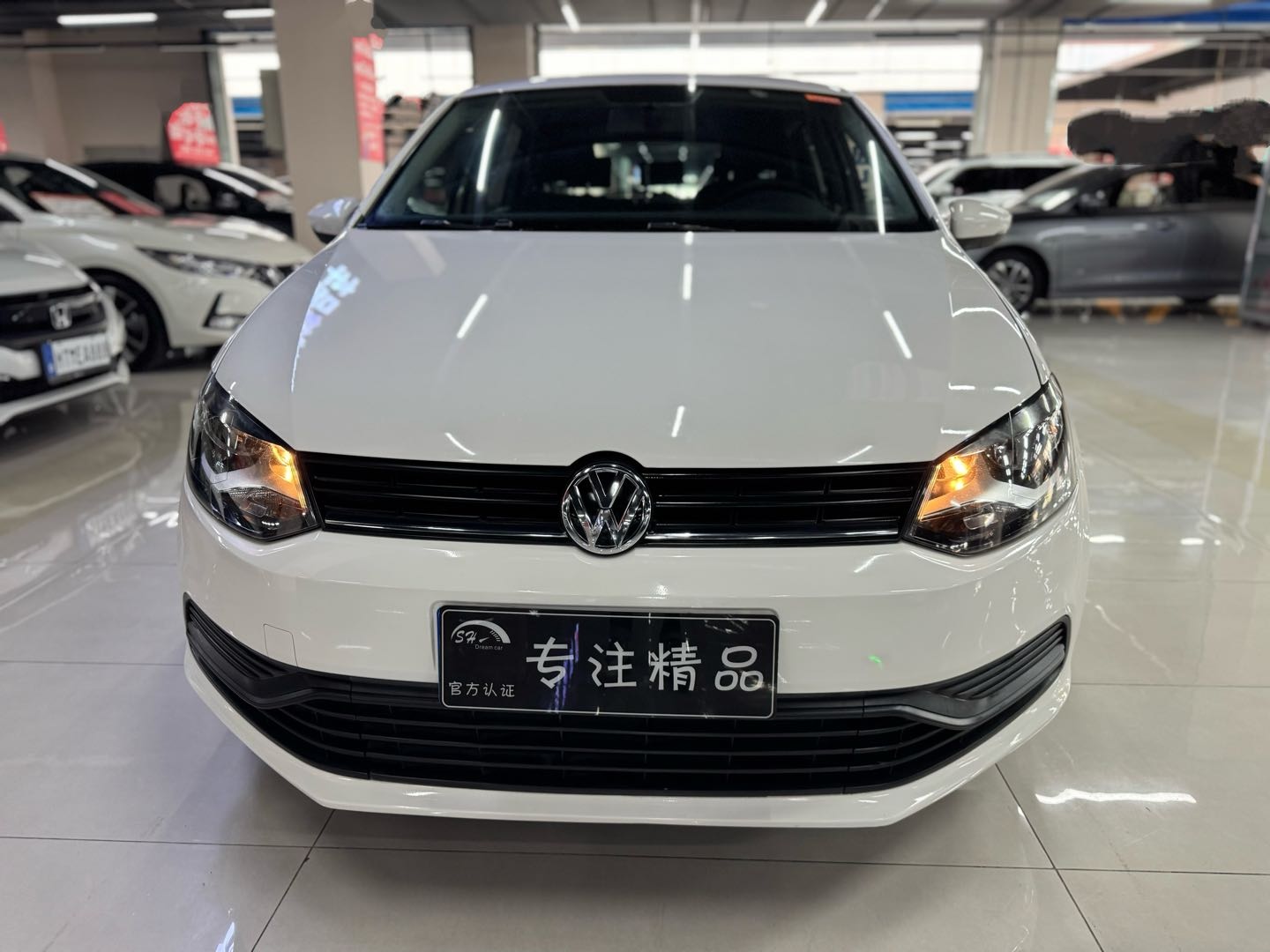 Volkswagen Polo 2017 car image #4