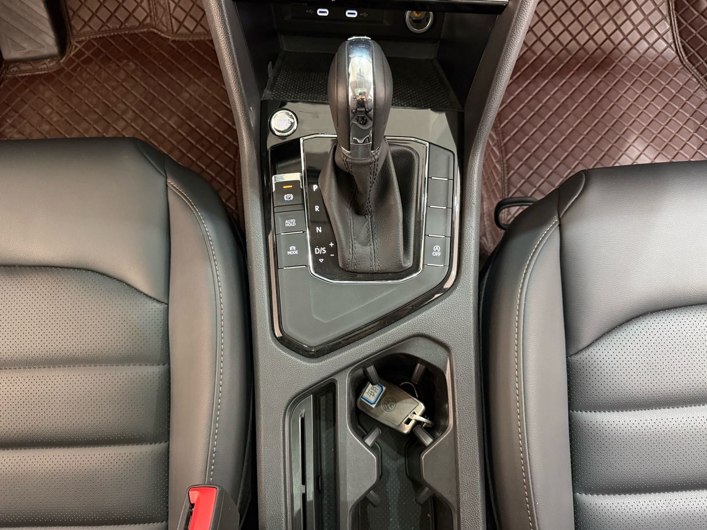 2023 car image #17
