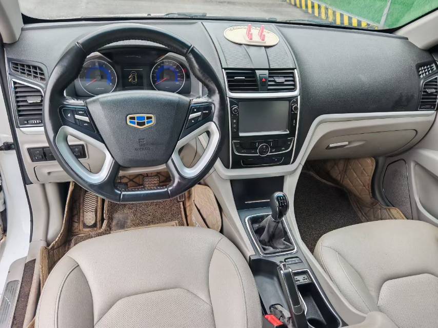 GEELY Emgrand 2015 car image #8