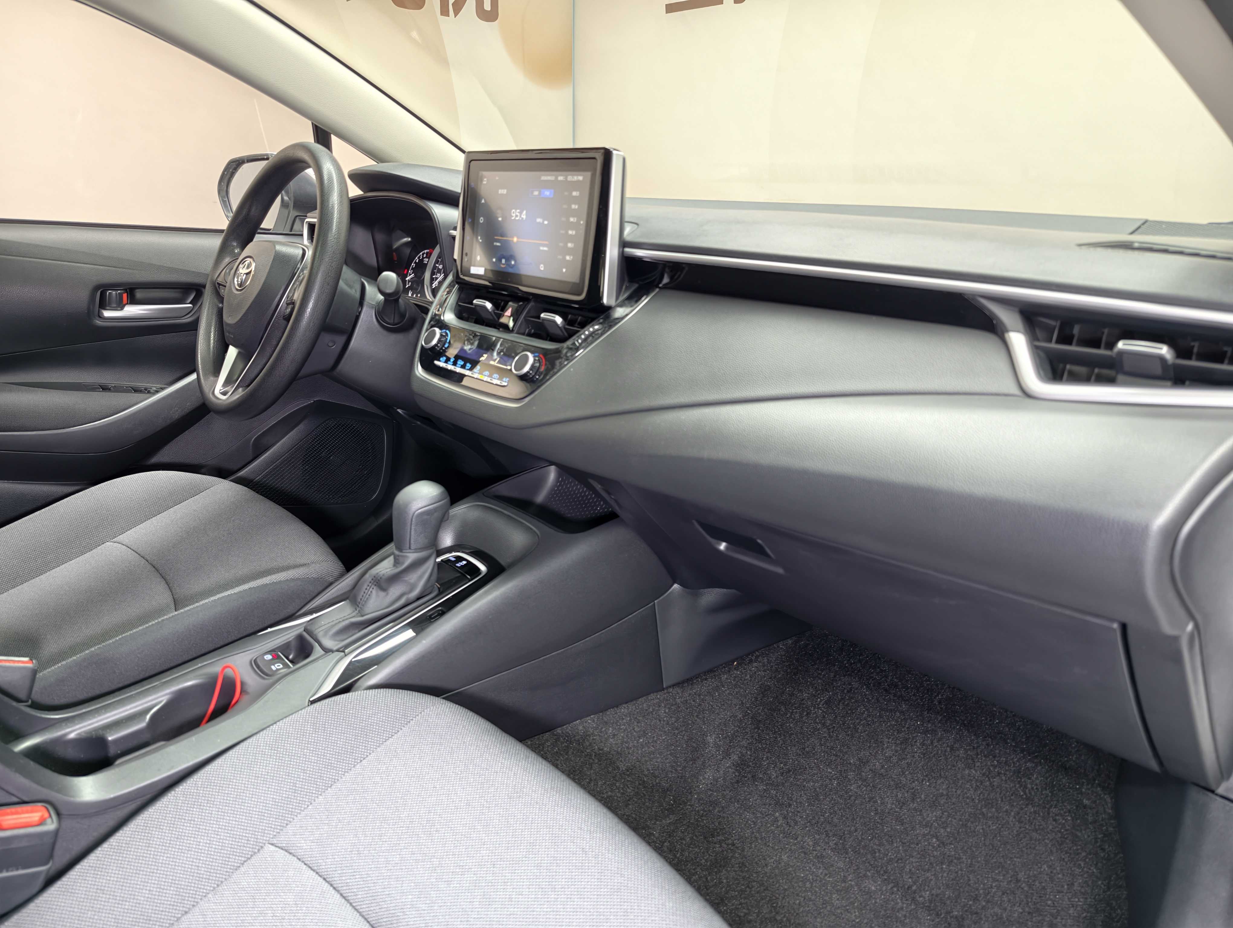 Toyota Corolla 2021 #11 Toyota Corolla 2021 car image #11