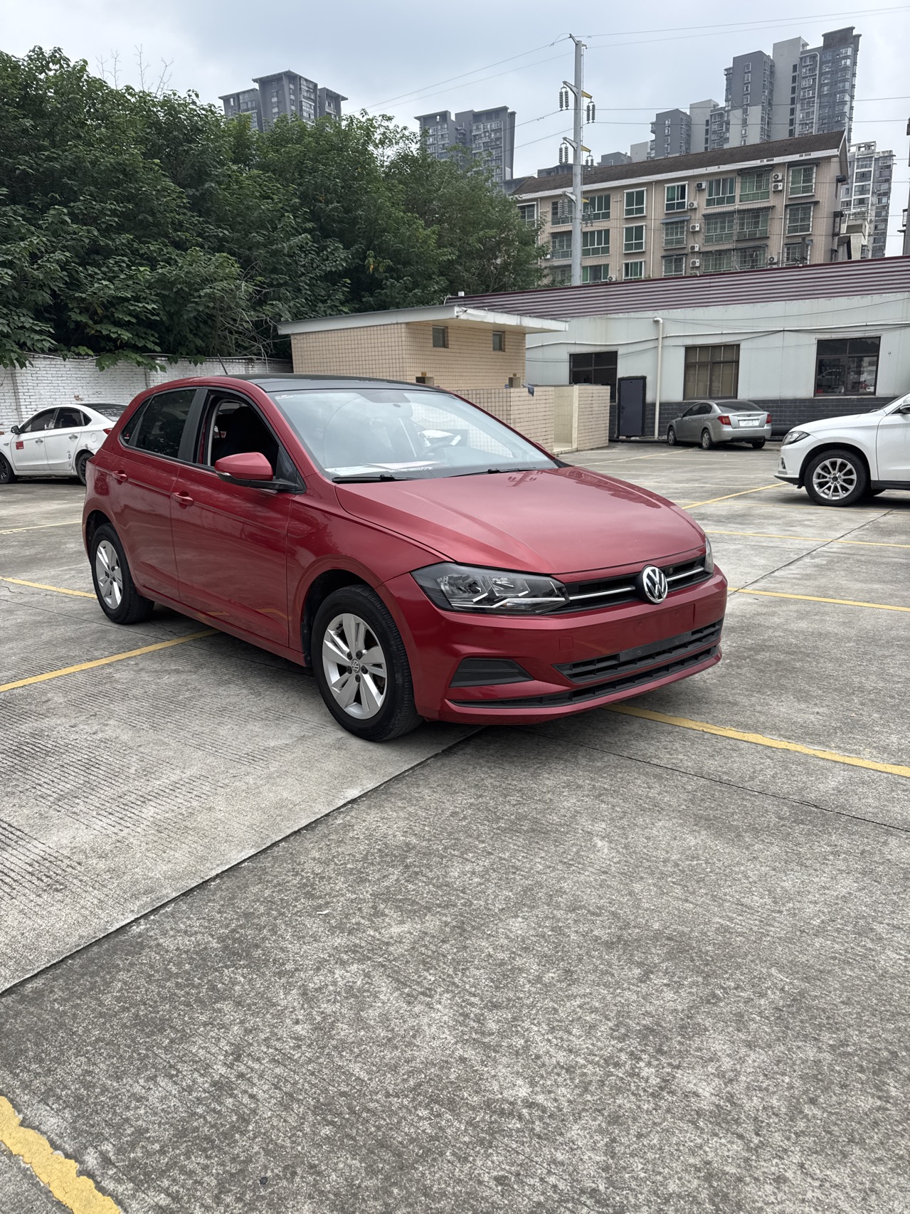 Volkswagen Polo 2021 car image #5