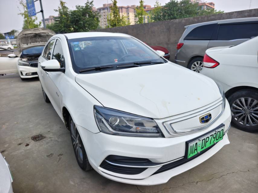 GEELY Emgrand New Energy 2019 #4 GEELY Emgrand New Energy 2019 car image #4
