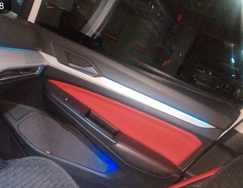 2021 car image #21