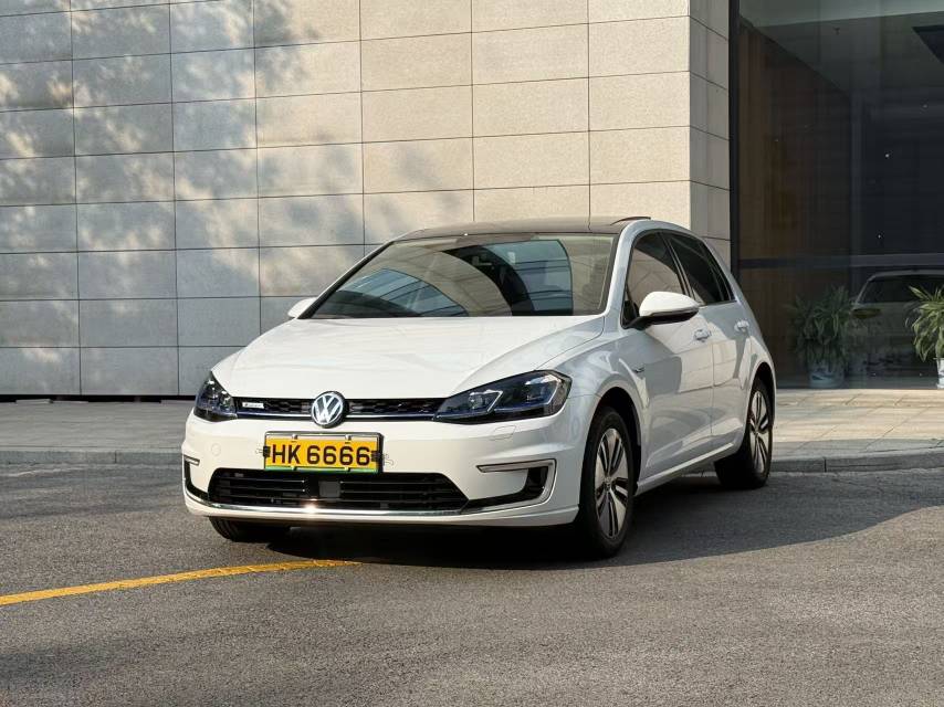 Volkswagen Golf Pure Electric 2020 #2 Volkswagen Golf Pure Electric 2020 car image #2