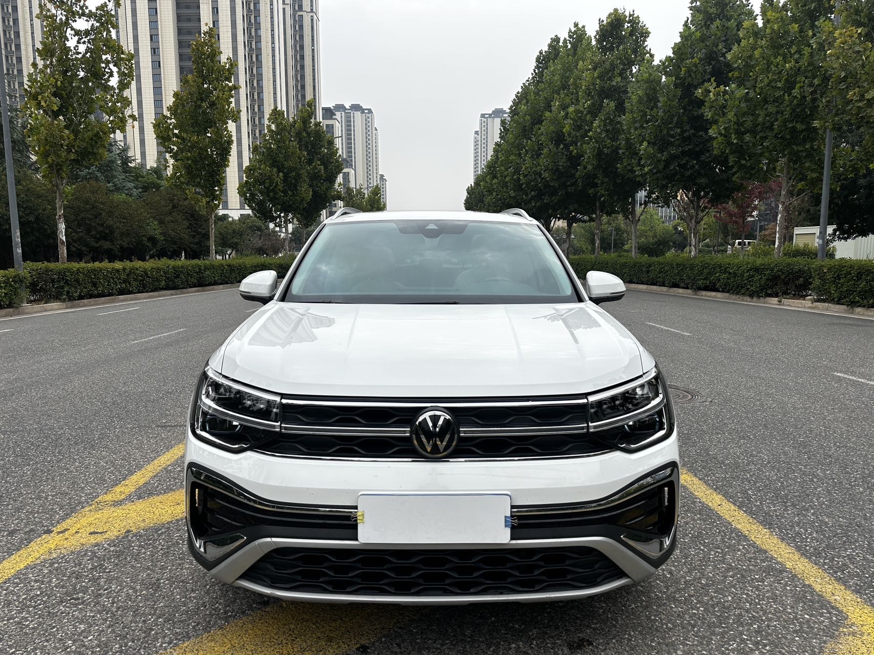 Volkswagen Tharu 2023 car image #4