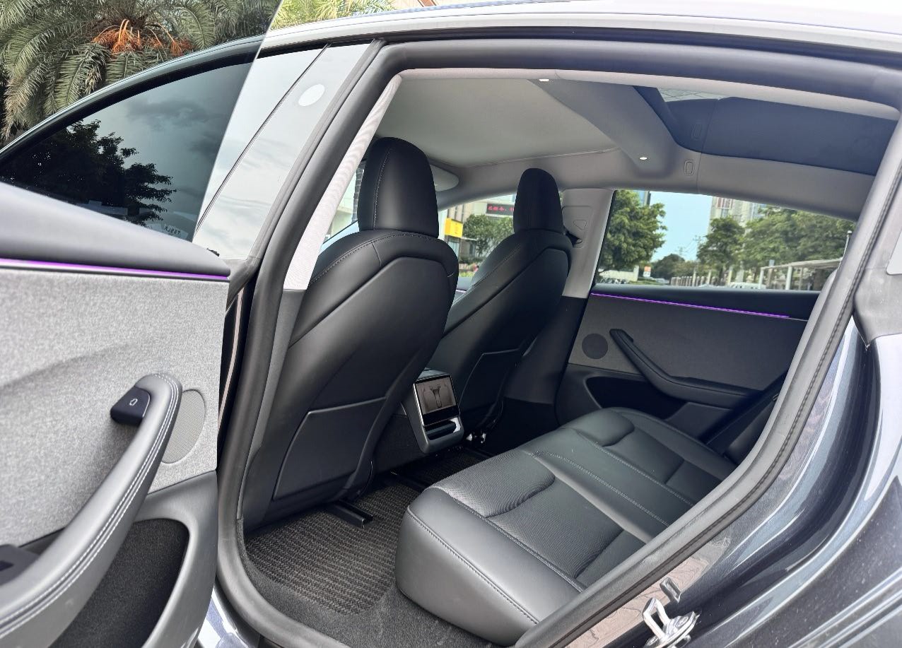 Tesla Model 3 2025 car image #7